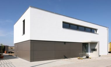 Maurer Architeklten Ansicht Strasse.jpg